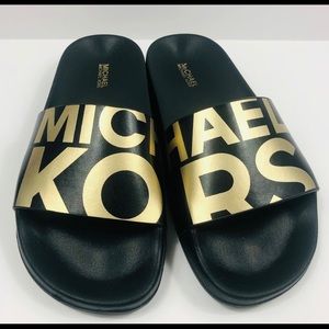 Michael Kors Gilmore Slide Sandals (Size 8)